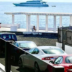  Apartment Luxury Sea Front Iv
